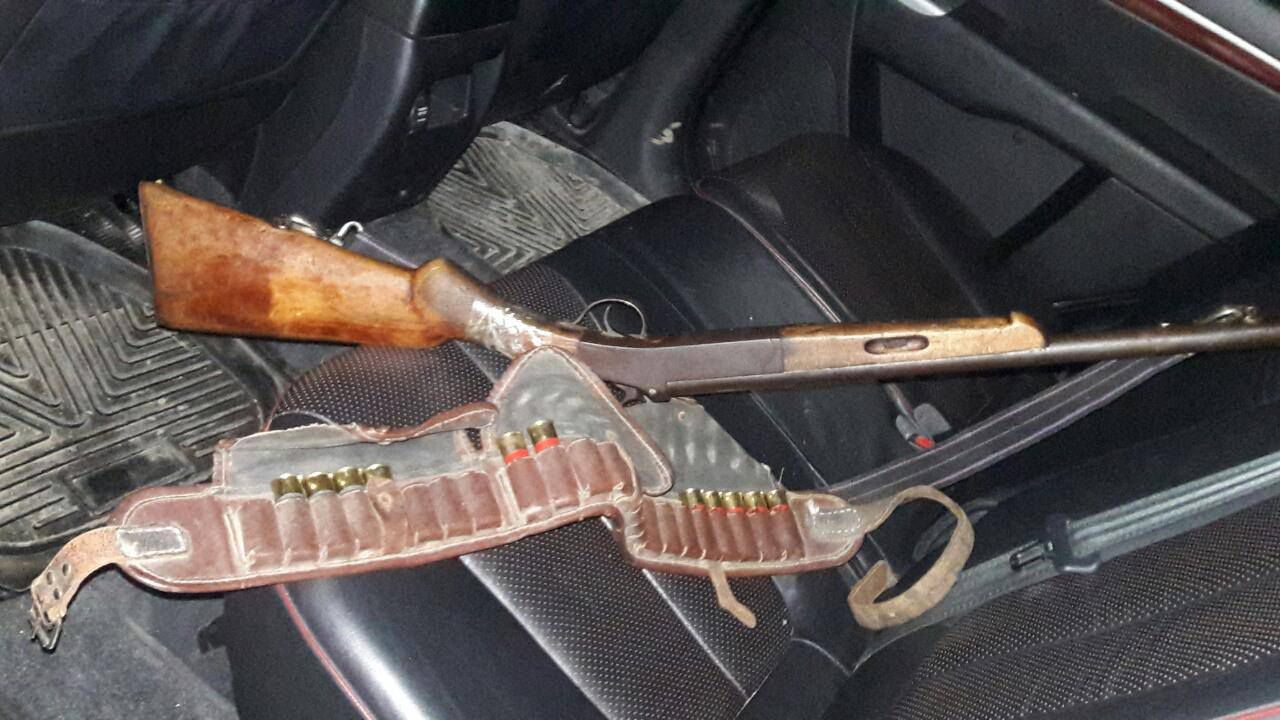 Polițiștii au oprit cu forța un șofer beat în Cărpineni.