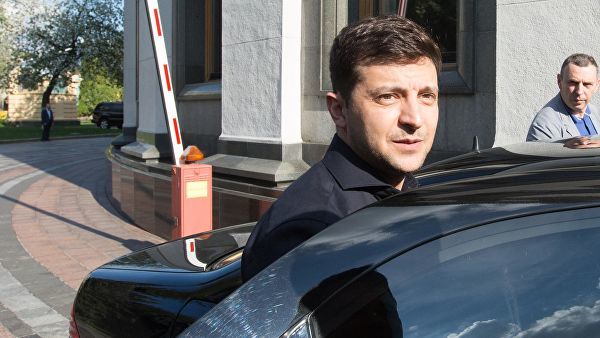Партия Порошенко поставила ультиматум Зеленскому.
