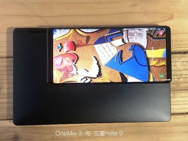 Появились фото миниатюрного ноутбука One Mix 3.