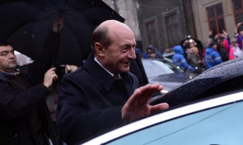Экстренность, с которой Бэсеску решил направиться в Кишинёв, не оставляет сомнений в том, чем этот визит спровоцирован.