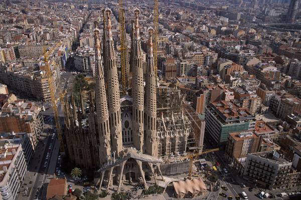 Barcelona, în top cinci ale celor mai bune oraşe din lume pentru shopping