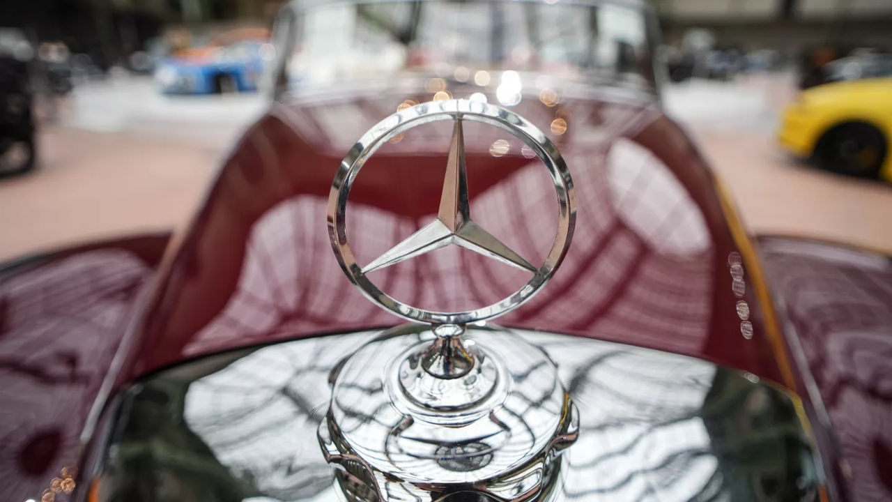 У Mercedes-Benz резко обрушилась прибыль.