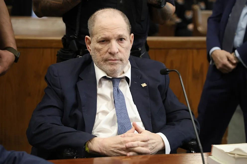 Weinstein, găsit vinovat de hărțuire sexuală, a solicitat o revizuire a cazului său.