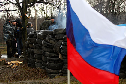 Пророссийские активисты в Горловке (Донецкая область) взяли штурмом городское управление милиции. Фото: Reuters