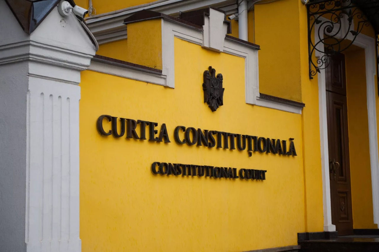 CC va examina amendamentul „von Hebel” după avizul Comisiei de la Veneția.
