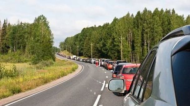 Перед Пасхой на пограничных пунктах вырос трафик.