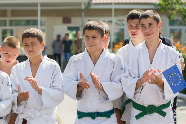 Культурно-спортивный комплекс в Варнице открылся после реконструкции.