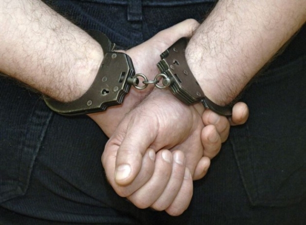 Un polițist a fost condamnat la cinci ani de închisoare cu suspendarea executării pedepsei pe un termen de probă de trei ani, în dosarul „7 aprilie 2009”.