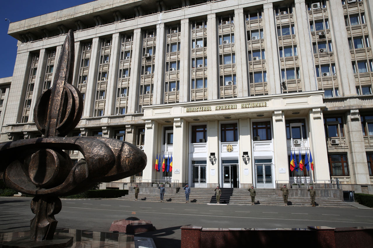 В Румынии опровергли, что поставляют оружие Украине в обмен на зерно.