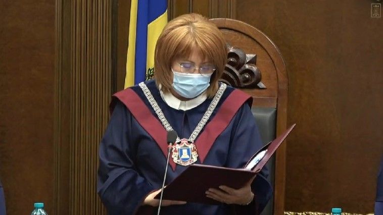 КС частично принял уведомление БКС о Законе о кандидатах в члены ВСП и ВСМ.