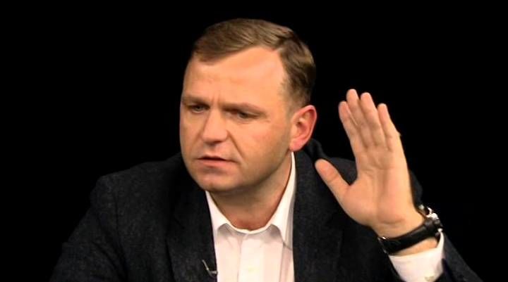 Ratingul PPDA a scăzut la mai puțin de 8% după ce într-un sondaj similar realizat în luna aprilie îl cota cu peste 13%.