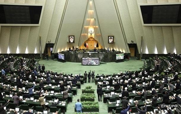 Пять депутатов парламента Ирана заразились коронавирусом.