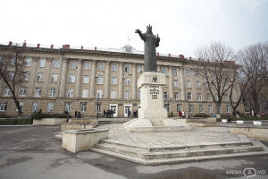 Totodată, Ion Cebanu a menționat că Ministerul Tineretului și Sportului nu poate influența administrația locală