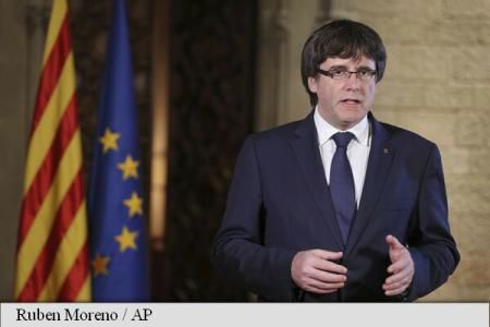 Carles Puigdemont va convoca Parlamentul catalan pentru a decide răspunsul la măsurile anunțate de premierul spaniol. 