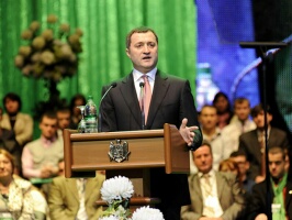 Dragoș Galbur: O nouă boală depistată în Moldova – schizofrenia verde .