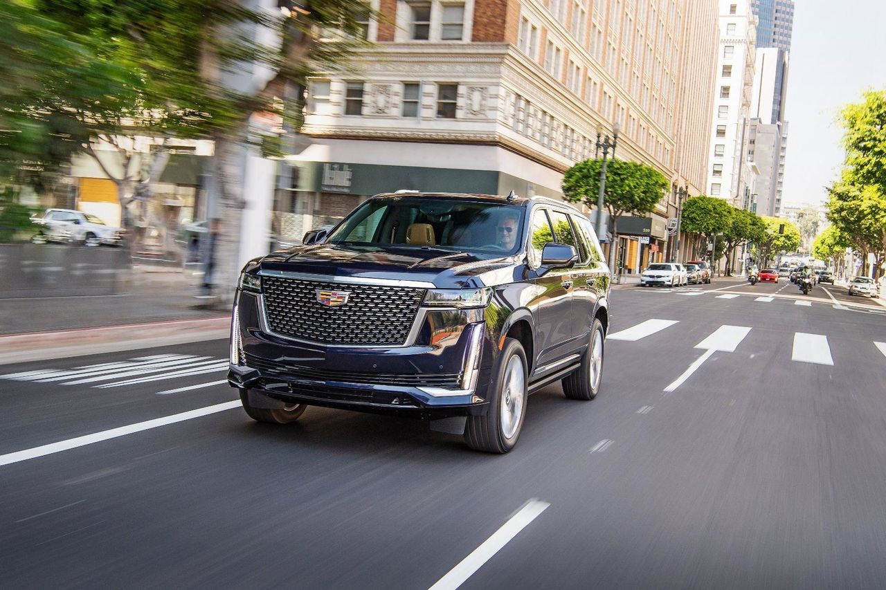 Последним Cadillac с традиционным двигателем будет Escalade.