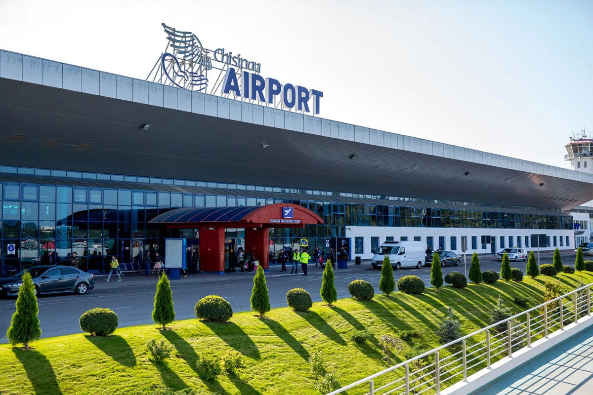 O cetățeancă a R. Moldova a încercat să iasă din țara cu bani nedeclarați.