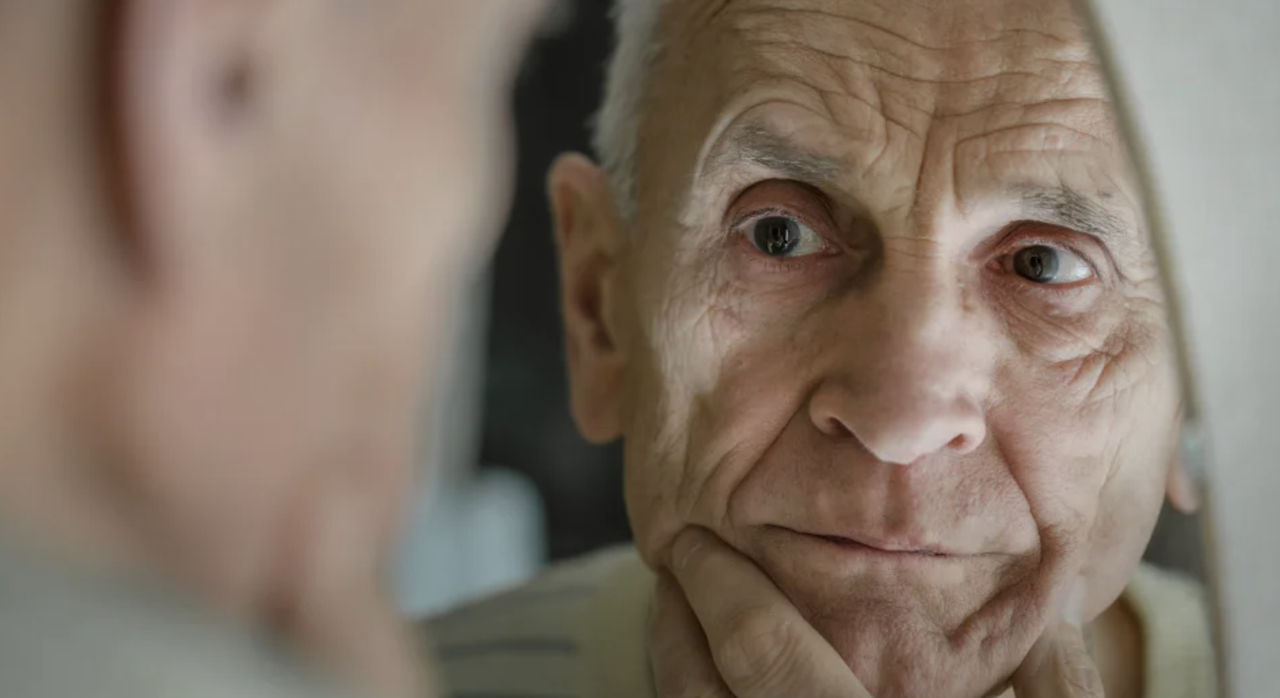 Ученые: Самовнушение влияет на старение сильнее, чем считалось.