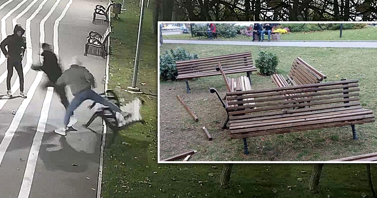 Опубликовано видео, как вандалы переворачивают скамейки в парке.
