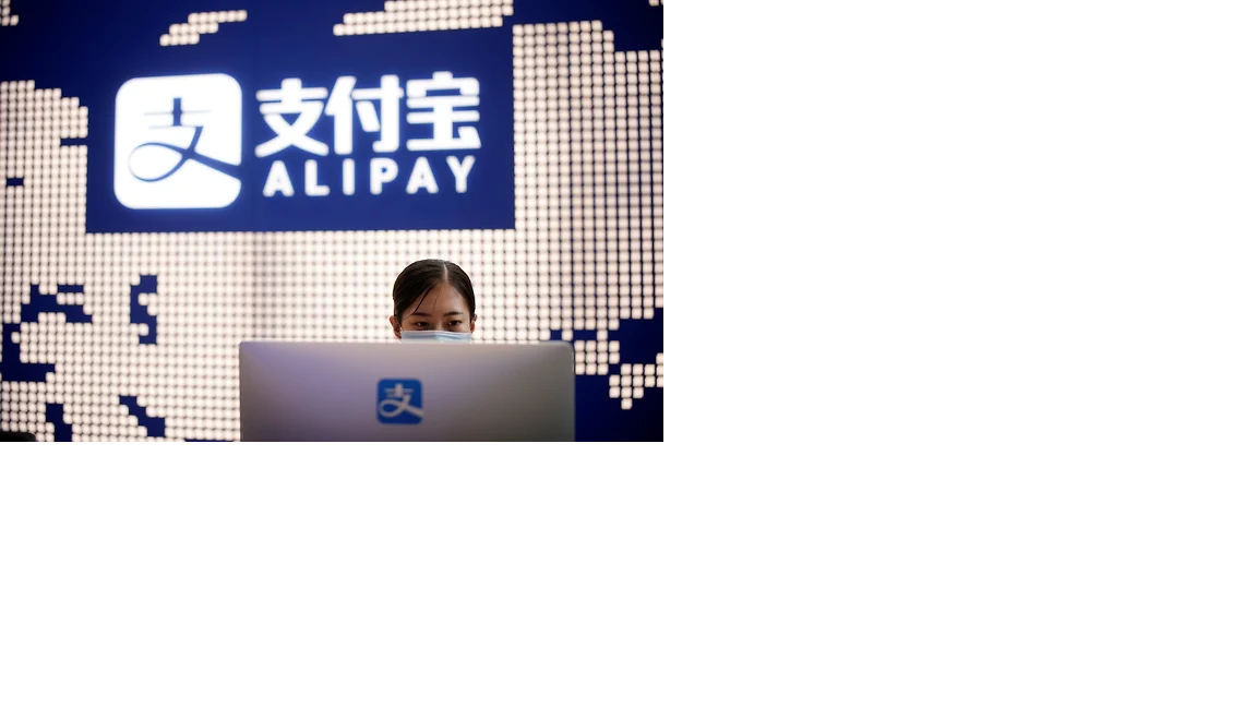 Сервис переводов для физлиц со счетов в «Сбере» на кошельки Alipay остановил работу.