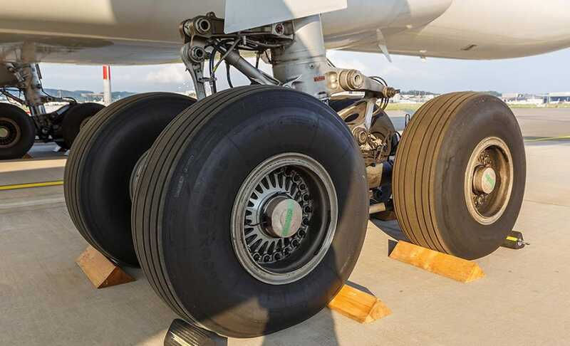 Во Флориде нашли два тела в отсеке шасси самолета JetBlue.