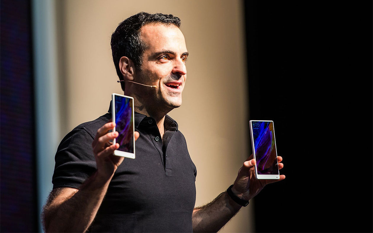 В этом году Xiaomi активно развивает фирменные магазины, что даёт преимущество перед конкурентами.