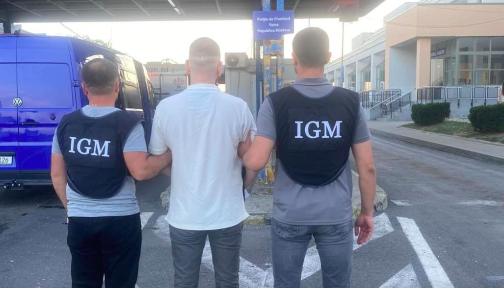 Cetățean ucrainean condamnat pentru escrocherie, expulzat din Moldova.