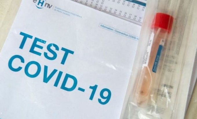 В Бухаресте турфирма продавала путевки вместе с поддельным COVID-тестом.