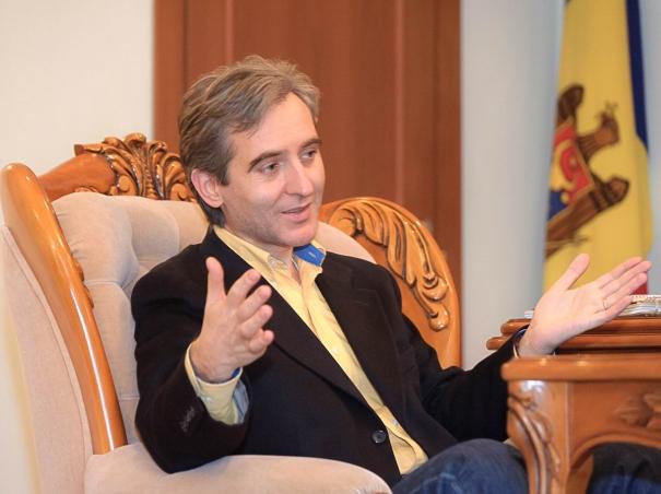  Afirmaţiile au fost făcute în cadrul unui interviu pentru radio Europa Liberă.