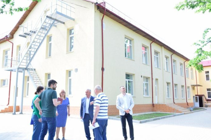 Работы по повышению энергоэффективности в лицее "Холеркань" завершены.