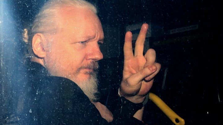 В Wikileaks рассказали о состоянии Ассанжа в тюрьме.