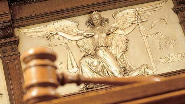 Суды закрыли информацию об участниках судебных процессов.