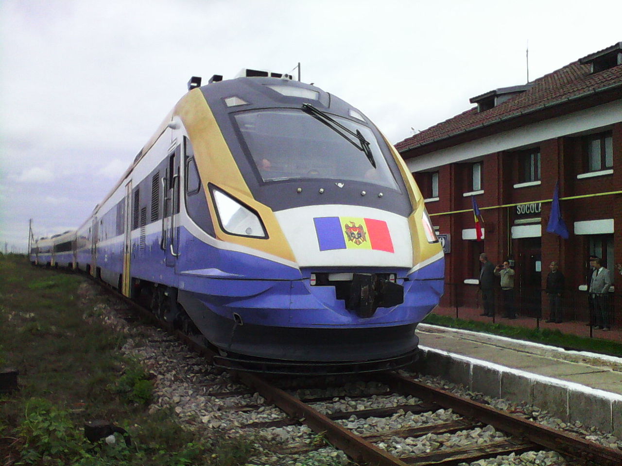 Trenul "Unirea" circulă în continuare pe jumătate gol. Foto: radioiasi.ro