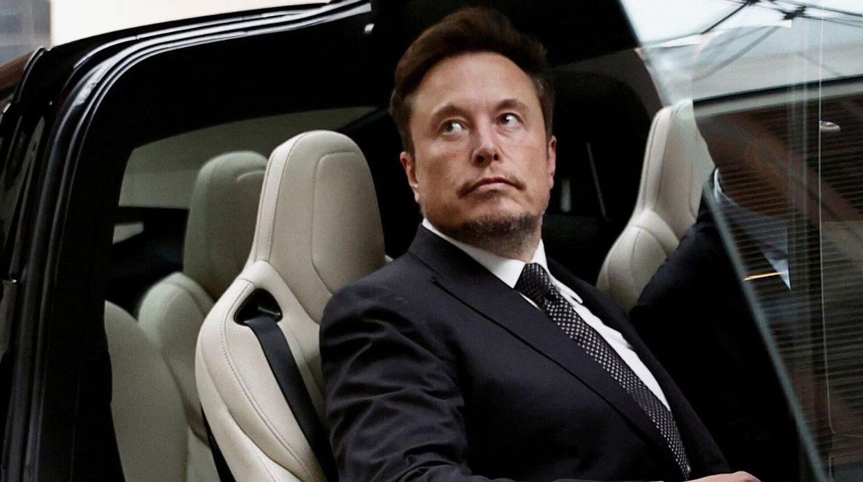 Tesla планирует отложить запуск роботакси, чтобы создать больше прототипов.