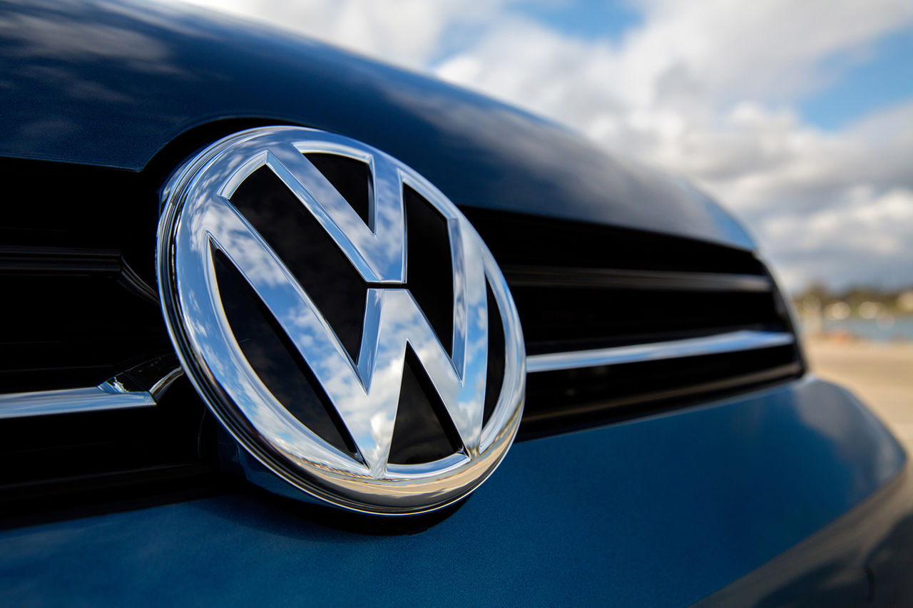 Суд обязал Volkswagen выплатить 650 дилерам $1,2 млрд за «дизельгейт».