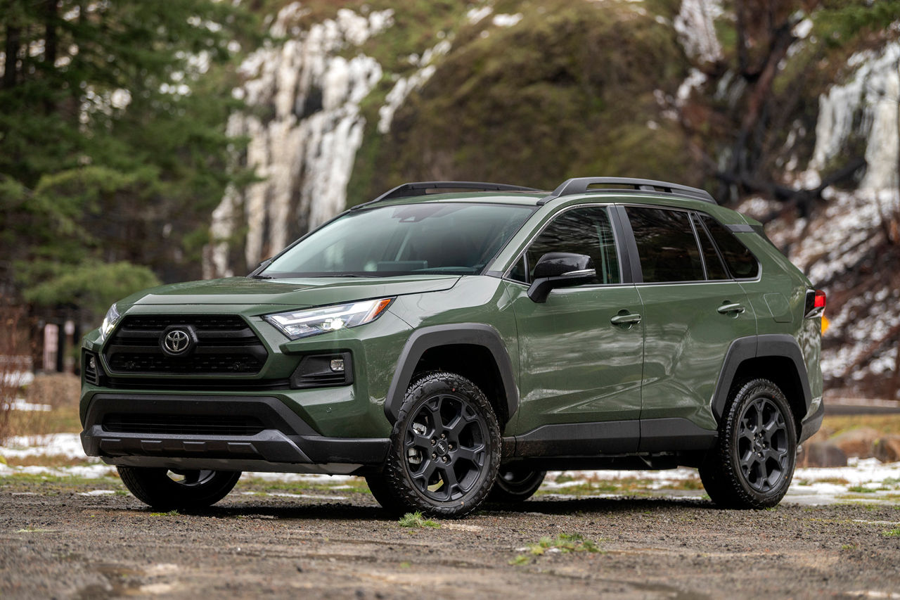 Toyota RAV4 возглавила мировые продажи автомобилей с начала года.
