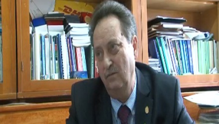 Vorbim despre marele chimist moldovean Aurelian Gulea, care recent s-a ales cu premiul de aur la Expoziţia Mondială de Invenţii de la Bruxelles.