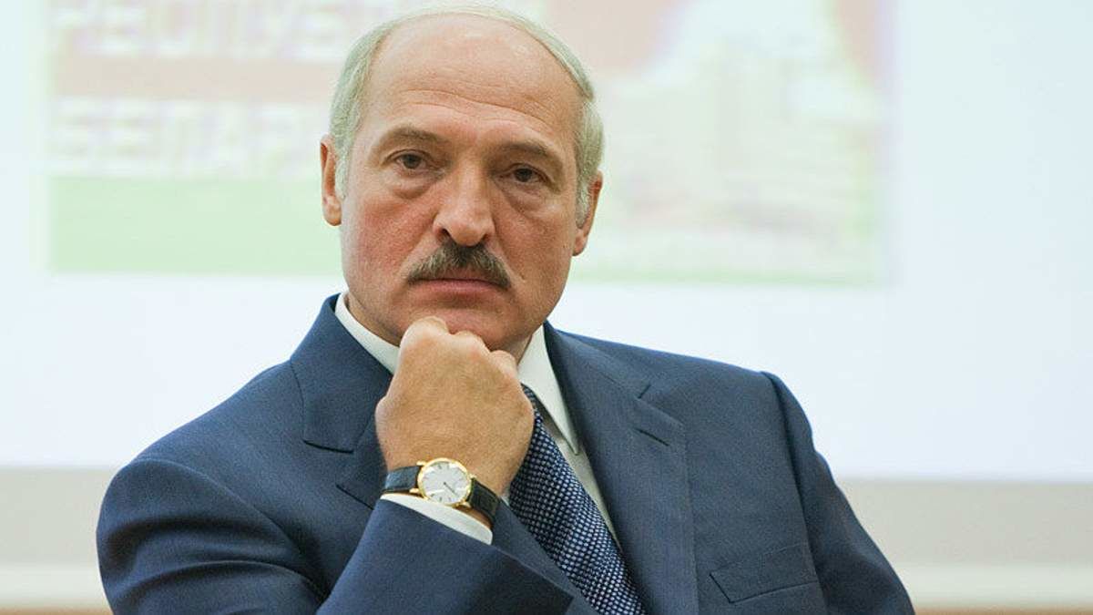 Суд в Минске приговорил мужчину к 1,5 годам колонии за оскорбление Лукашенко.