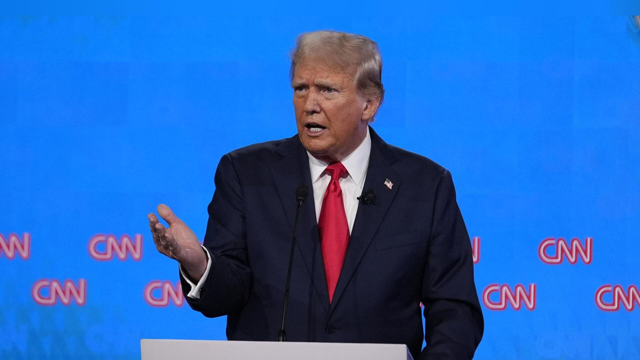 Трамп потребовал раскрыть детали обмена заключенными с РФ.