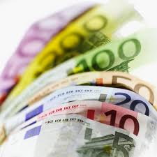 Dolarul america manifestă o depreciere
