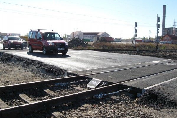 Гражданин Республики Молдова был остановлен при попытке вне очереди проехать закрытый железнодорожный переезд.