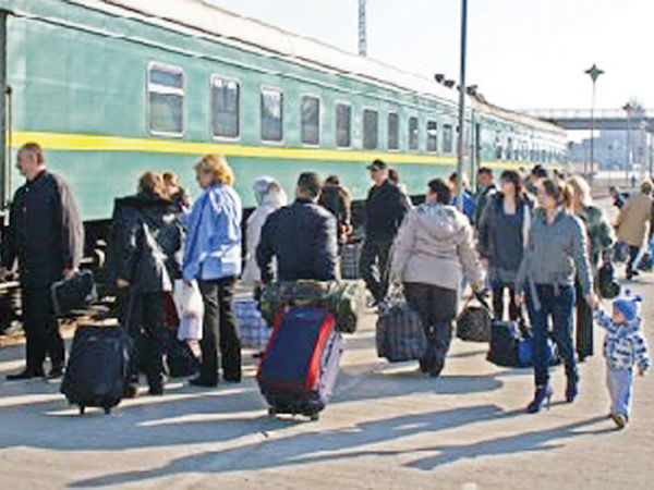 В 2014 году вид на жительство получили 4187 иностранных граждан и 440 репатриантов.