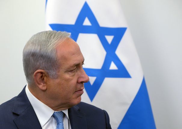 Ministru israelian: Benjamin Netanyahu va trebui să demisioneze dacă va fi inculpat pentru corupţie.