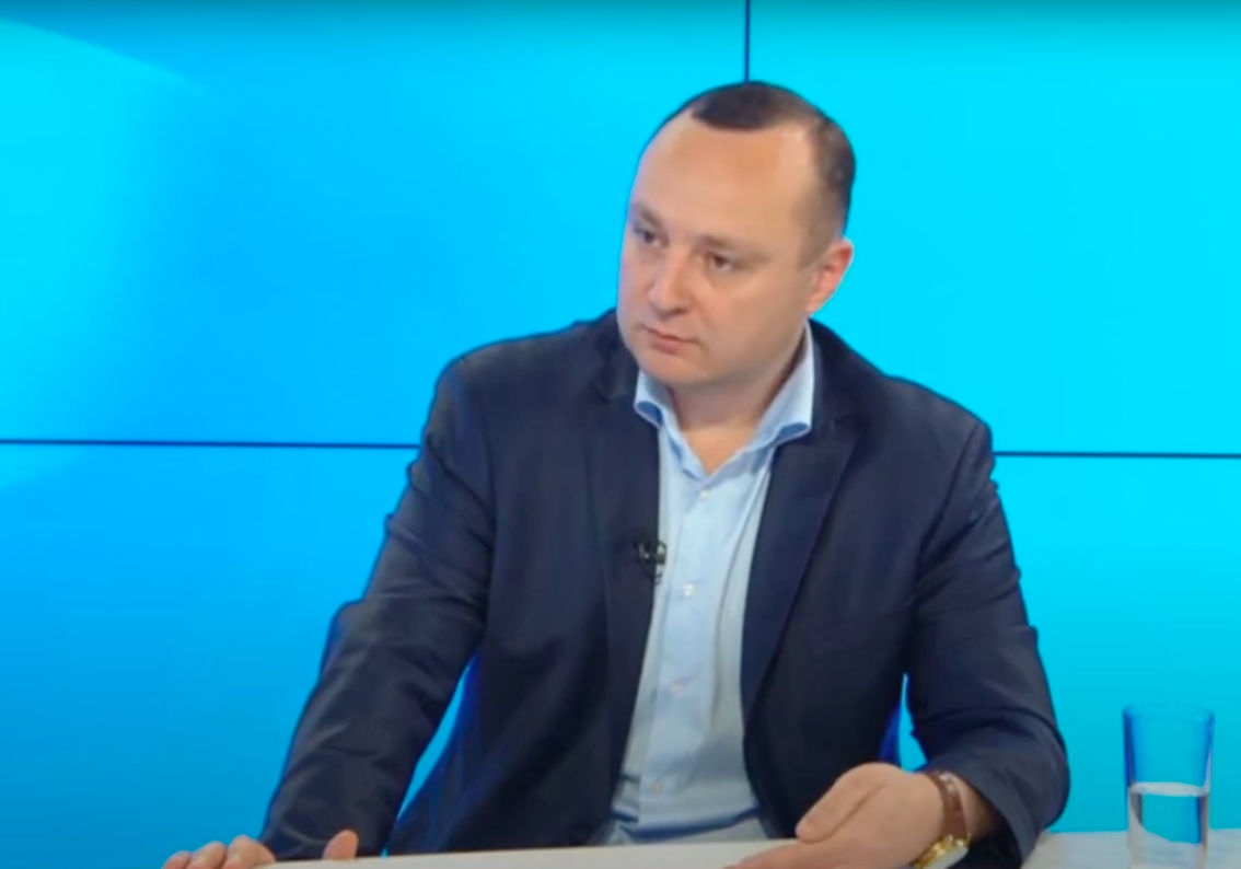 Вице-спикер, исполнительный секретарь ПСРМ Влад Батрынча.