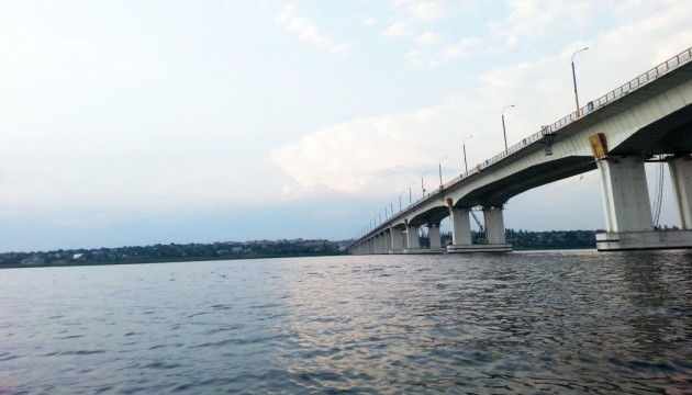 ВСУ подтвердили удар по Антоновскому мосту в Херсонской области.