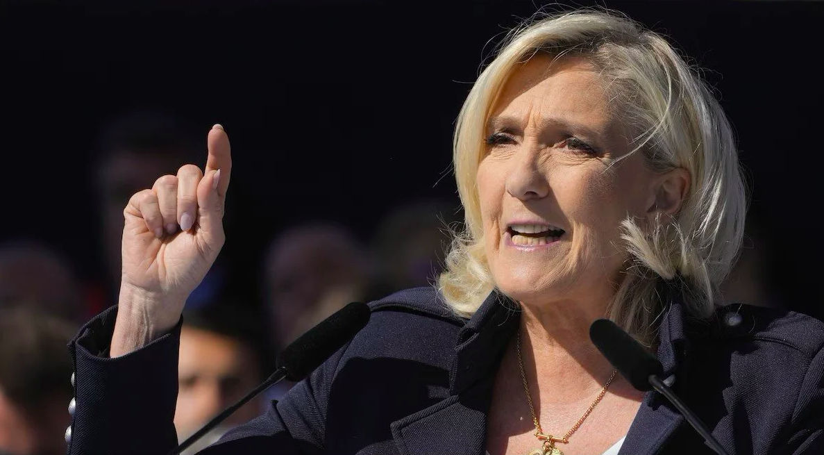 Le Pen: Europenii trebuie să cumpere echipamente franceze, dacă vor protecție nucleară.