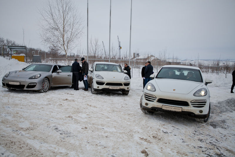 Dintre maşinile de lux, anul trecut s-au vândut, cel mai mult automobile de marca Porsche Cayenne. Foto: autostrada.md
