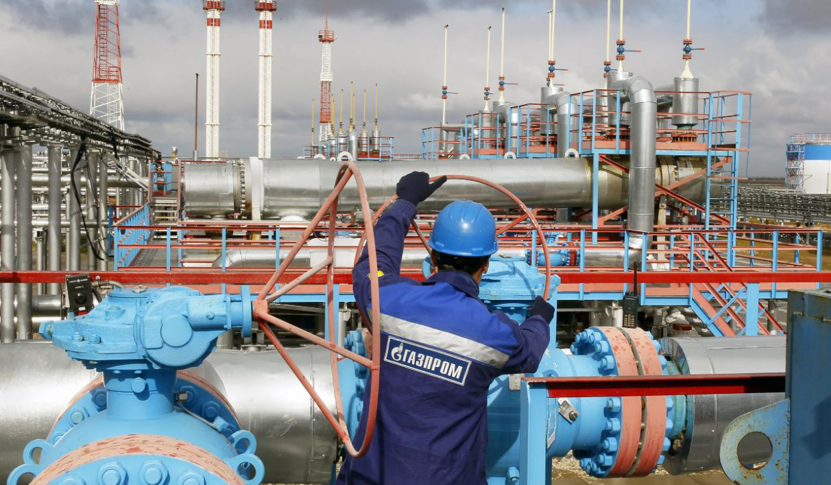 "Газпром" продолжает штатную подачу газа для транзита в Европу через Украину.