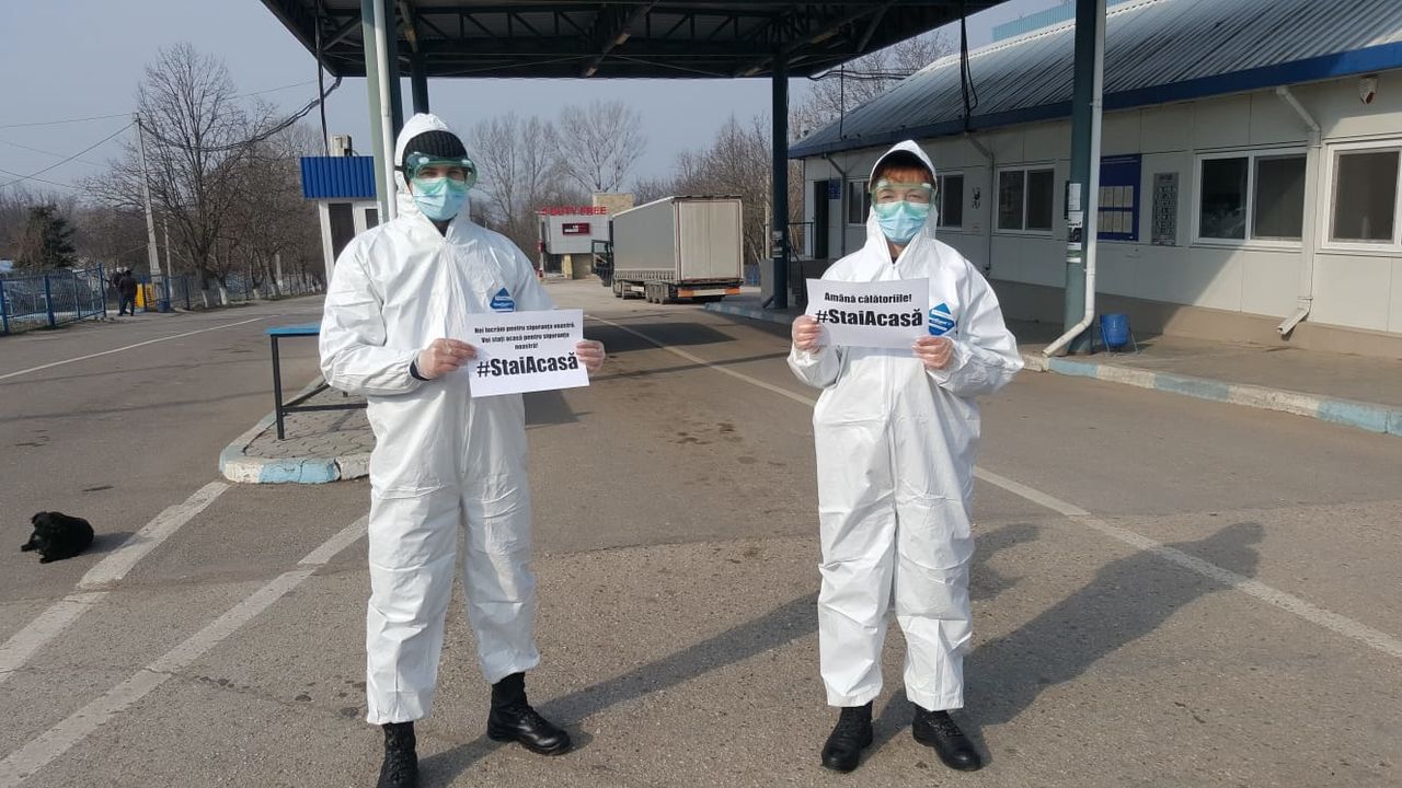 За сутки на границе заполнили более 2 тысяч эпидемиологических анкет.