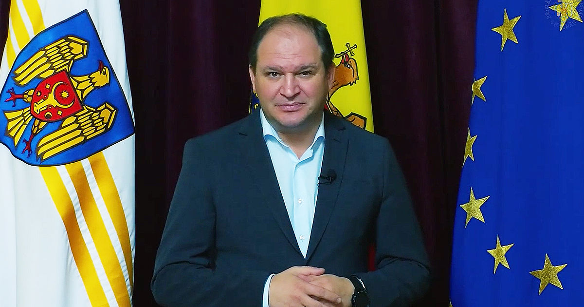 Генпримар Кишинева Ион Чебан поздравил ветеранов конфликта на Днестре.